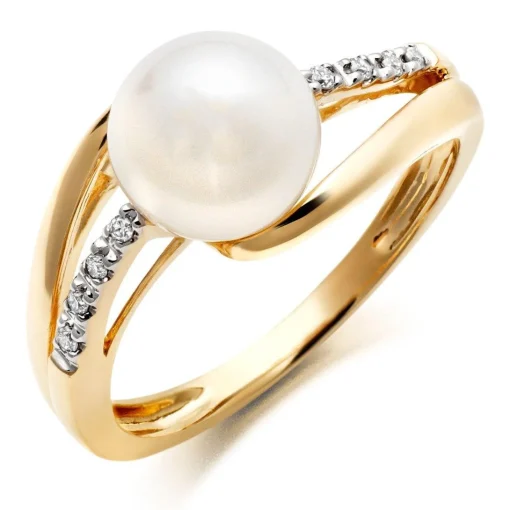 Beaverbrooks 9ct Yellow Gold Diamond Freshwater Cultured Pearl Ring