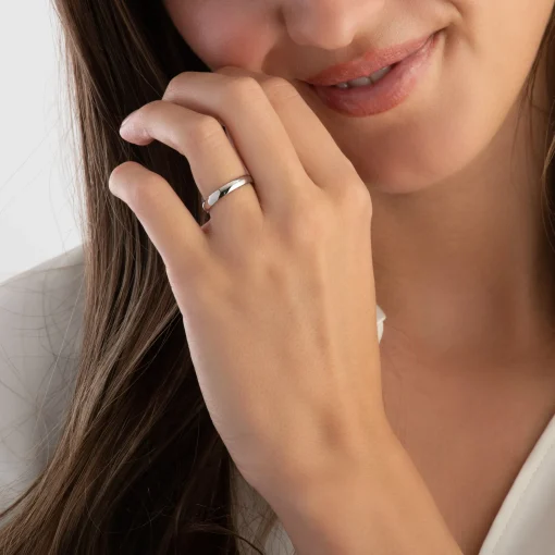 Beaverbrooks Platinum 3mm Court Wedding Ring