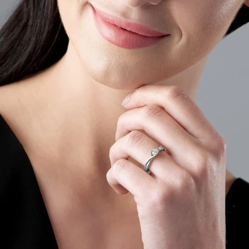 Hearts On Fire Simply Bridal Twist Platinum Diamond Solitaire Engagement Ring