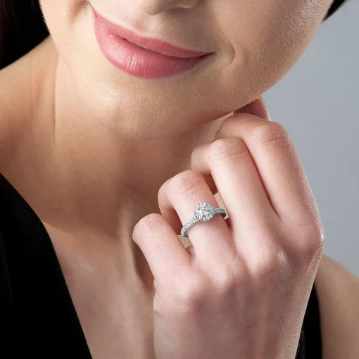 Hearts On Fire Transcend Platinum Diamond Halo Ring