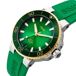 Oris Aquis Date Calibre 400 41.5mm Green Rubber Strap Automatic Watch