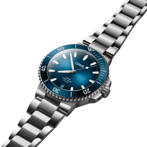Oris Aquis Date Calibre 400 43.5mm Automatic Watch